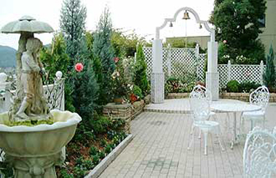 カリヨンのある屋上ガーデン