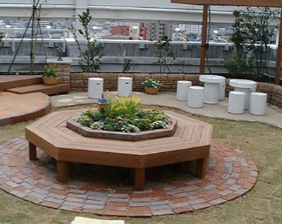 八角形のウッドベンチ