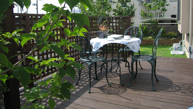 人の集まる庭05