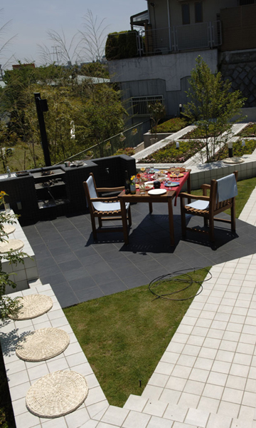 人の集まる庭06