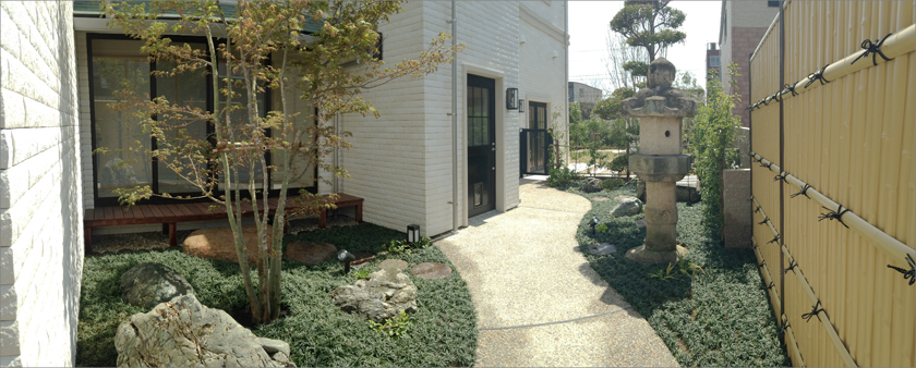 芝生広場にガゼボが映える主庭 イングリッシュガーデン、和風庭園、屋上緑化