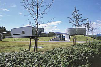 現代的な景観の工場