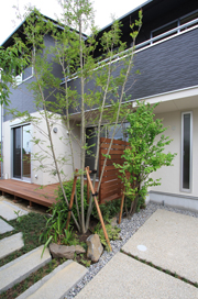 邸宅分譲 茜部菱野