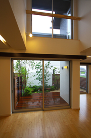 邸宅分譲 茜部菱野