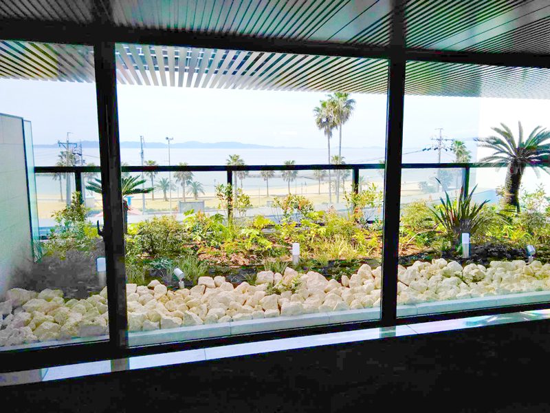 海辺のリゾート感溢れる保養施設植栽環境整備工事