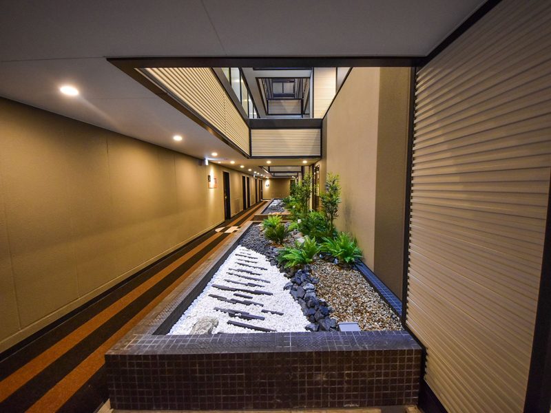 アパホテル名古屋駅前 中庭と外構植栽工事