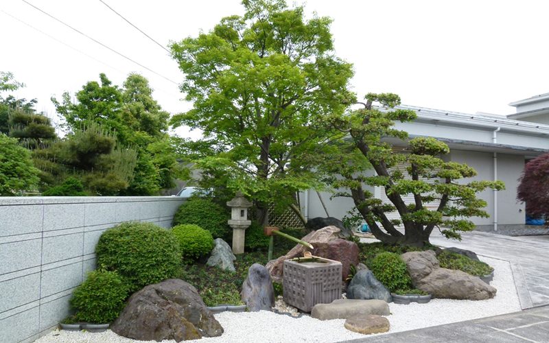 大垣市内 U様のお庭を「リガーデン」