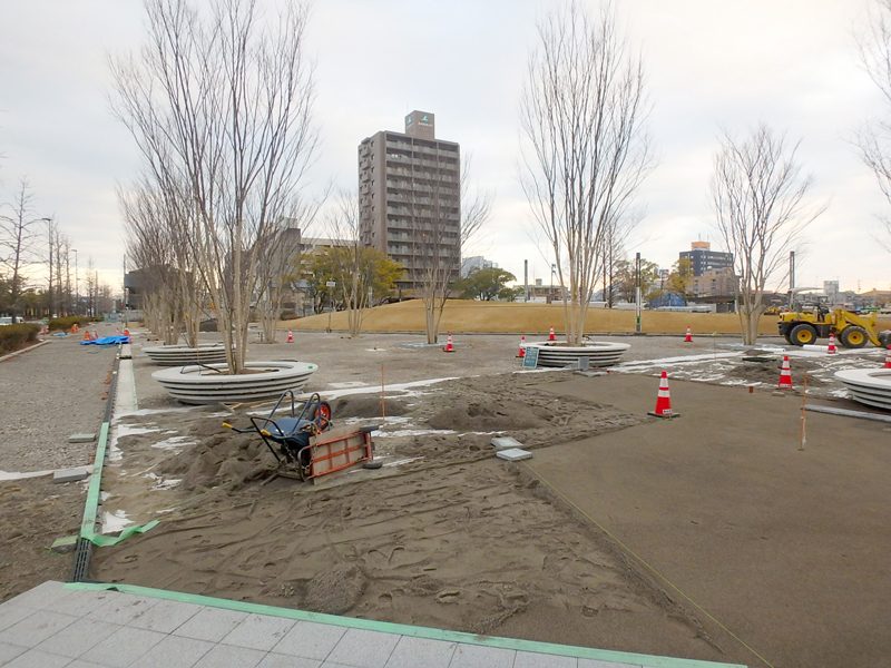 岐阜県庁前に「ぎふ結のもり」公園が完成