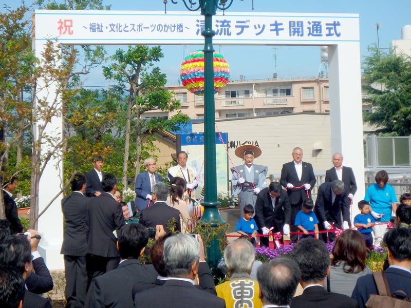 清流デッキ開通式 29年度庭園等植栽工事