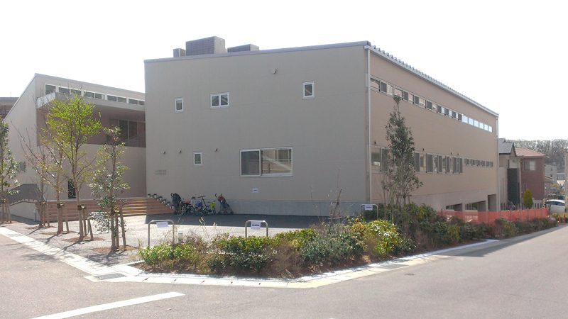 季節を感じ自然とふれあえる保育園の画像