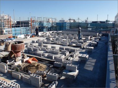 マンション屋上につくったリース菜園